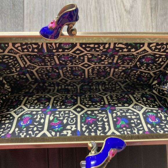 ANNA SUI Wallet - Picture 5 of 9